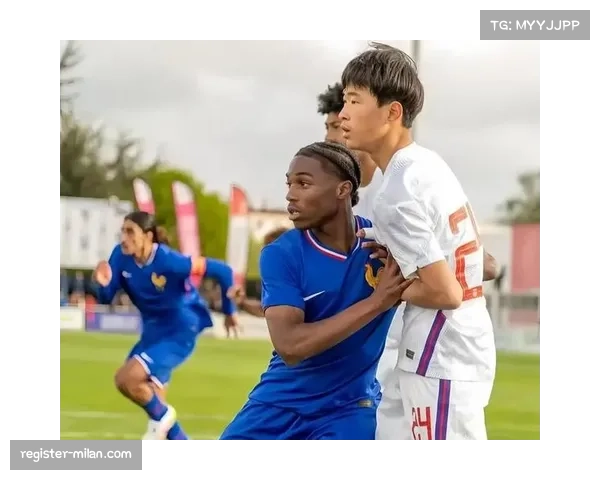 喀麦隆足球留学项目助力年轻球员赴欧洲集训提升技能推动国内联赛发展